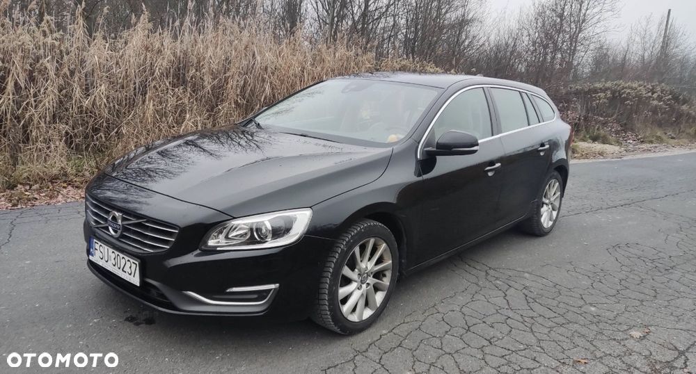 Volvo V60 D4 Summum - 2
