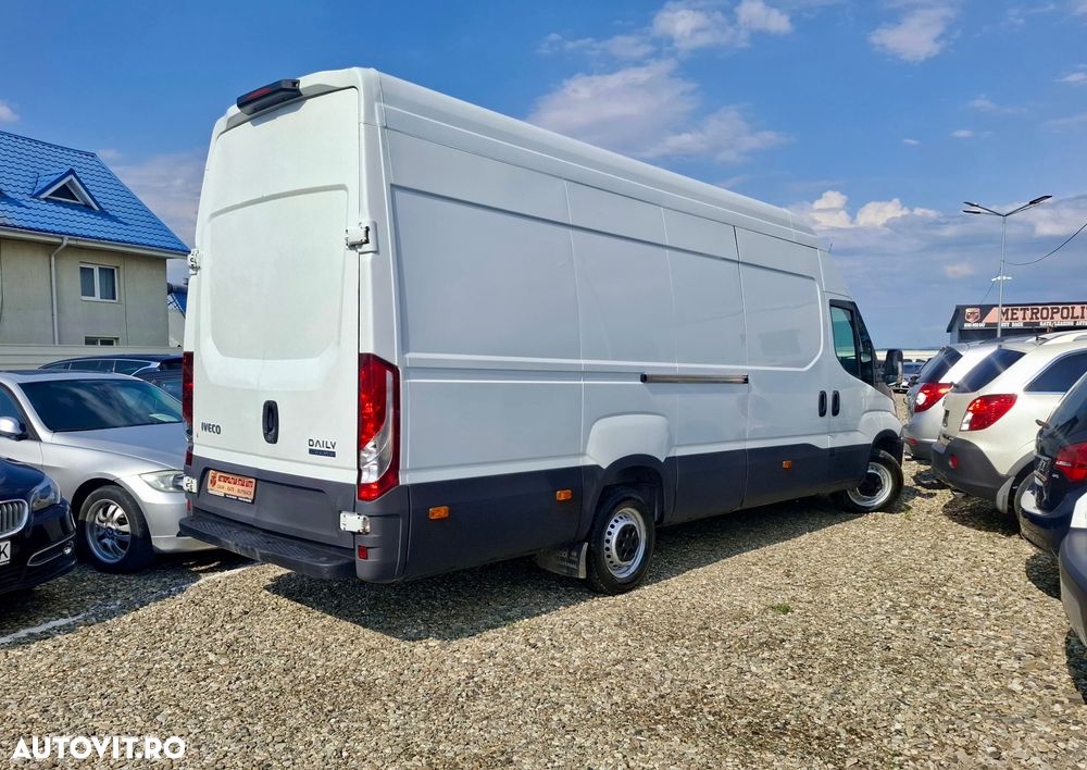 Iveco Massif - 4