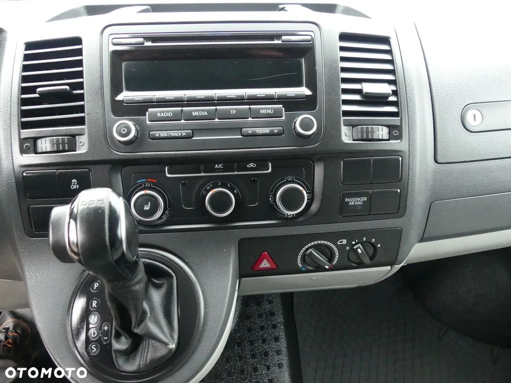 Volkswagen Transporter - 16