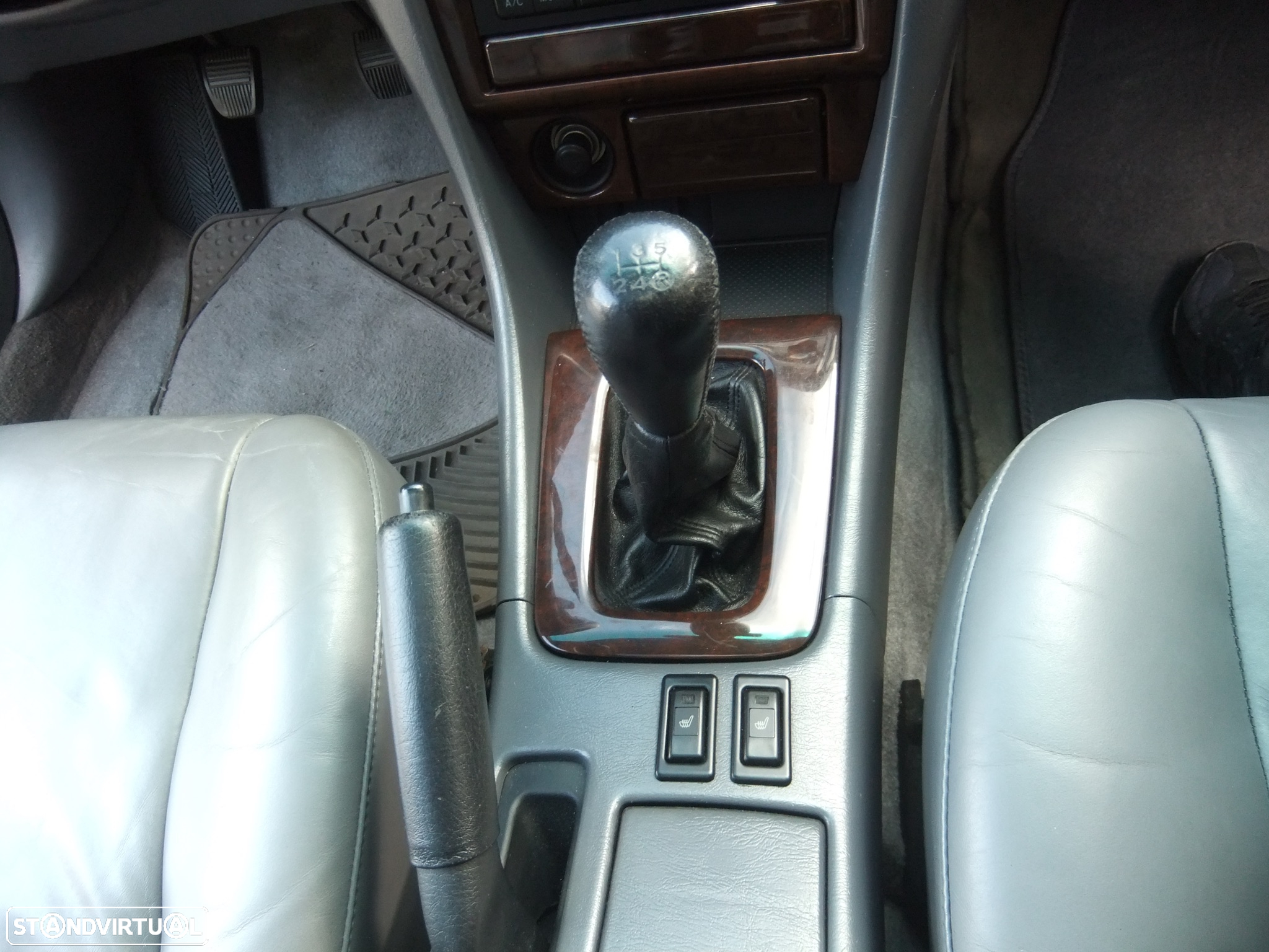 Toyota Camry 2.2 GL - 11