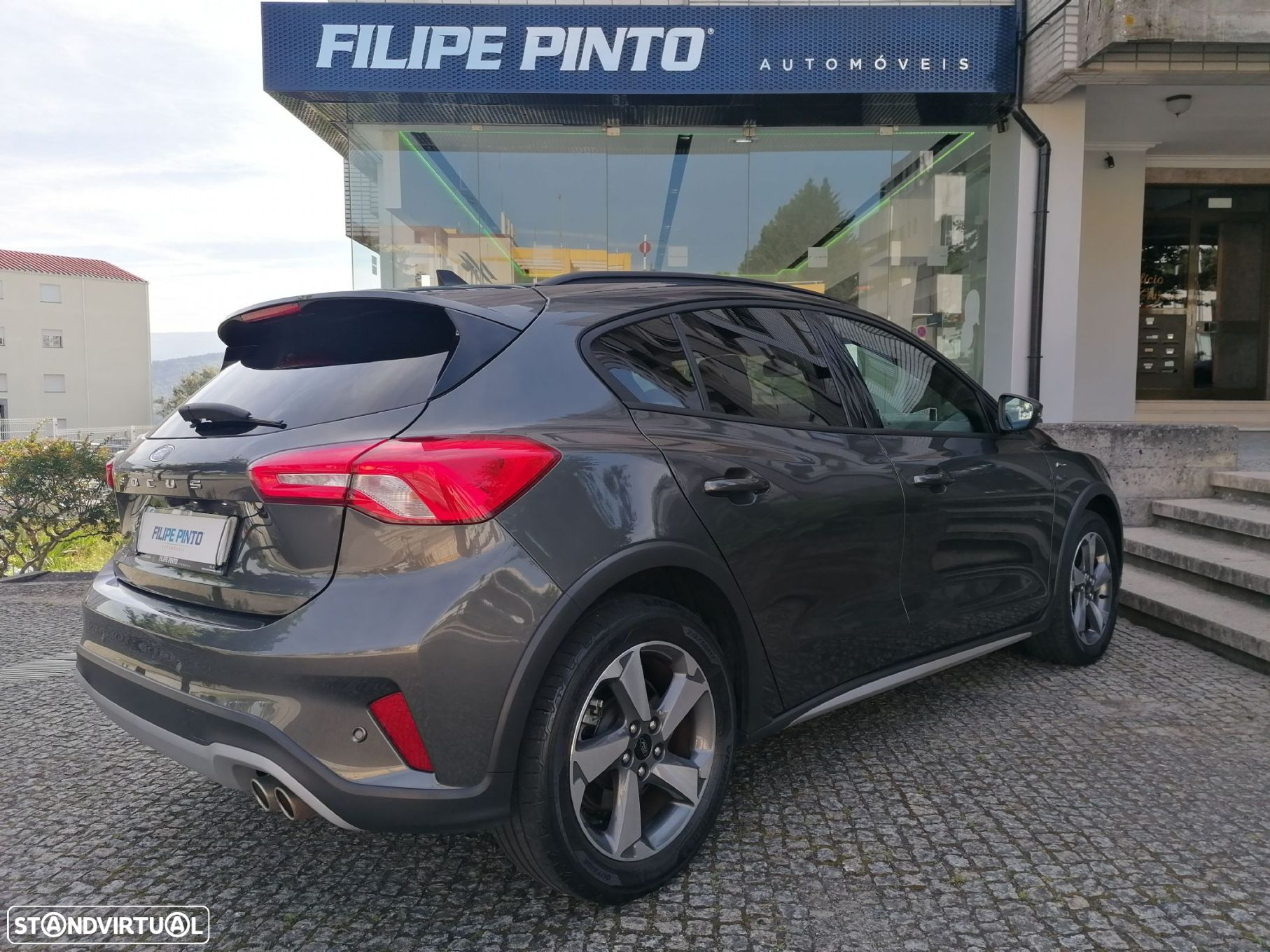 Ford Focus 1.0 EcoBoost Active X - 4