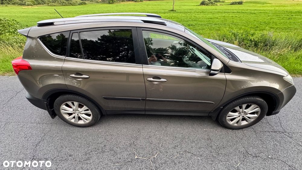 Toyota RAV4 2.0 Premium - 11
