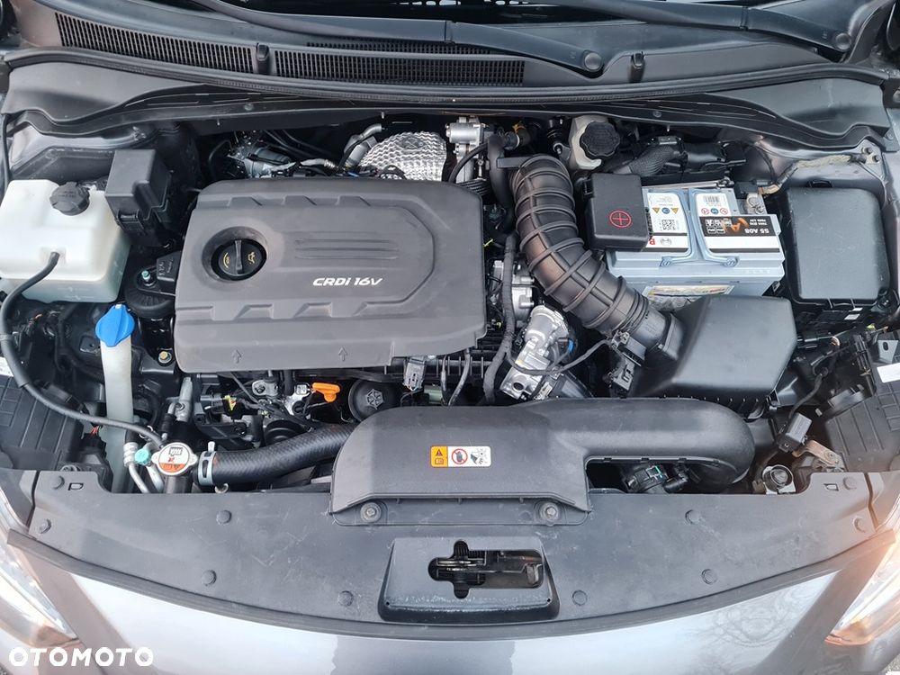 Hyundai i40 Kombi 1.7 CRDi Premium - 40