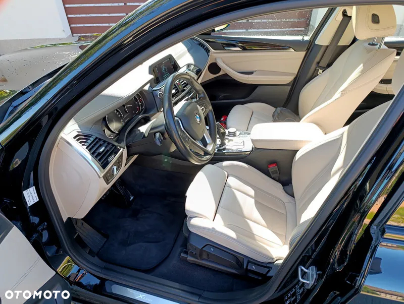 BMW X3 xDrive20i GPF xLine - 17