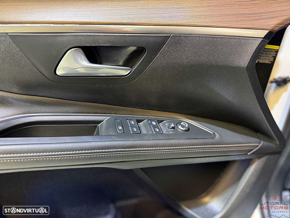 Peugeot 5008 1.2 PureTech GT Pack EAT8 - 19