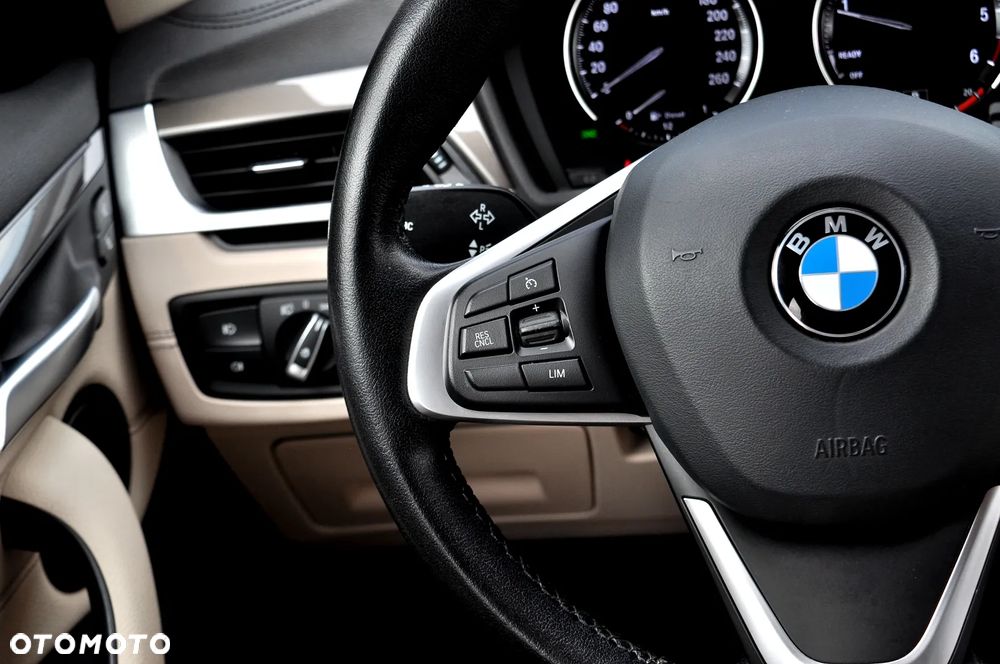 BMW X1 xDrive20d xLine sport - 26