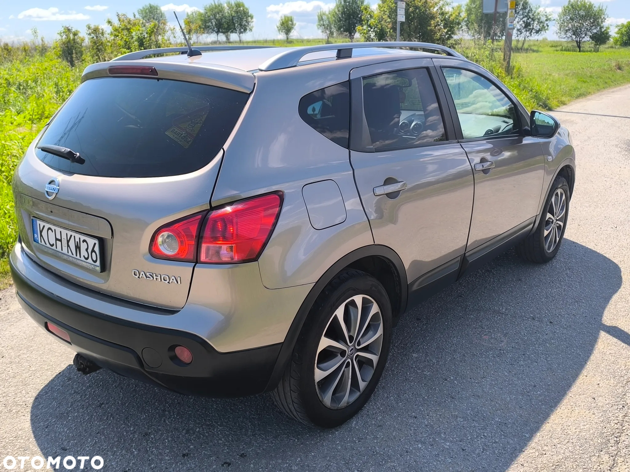 Nissan Qashqai - 2