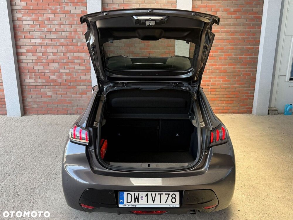 Peugeot 208 - 15