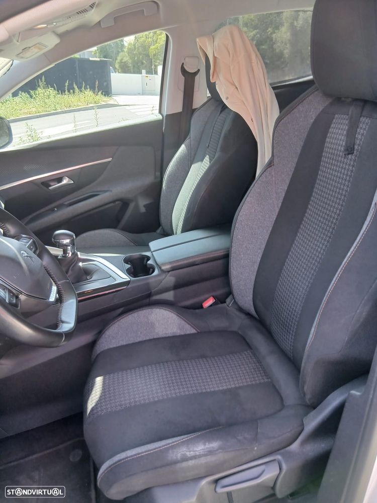 Peugeot 3008 PureTech 130 Stop & Start GPF Active Pack - 7