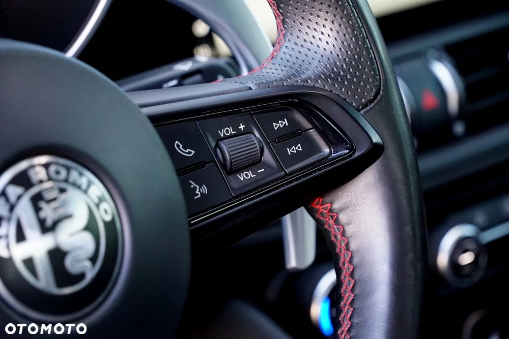Alfa Romeo Giulia 2.0 Turbo Veloce TI Q4 - 32