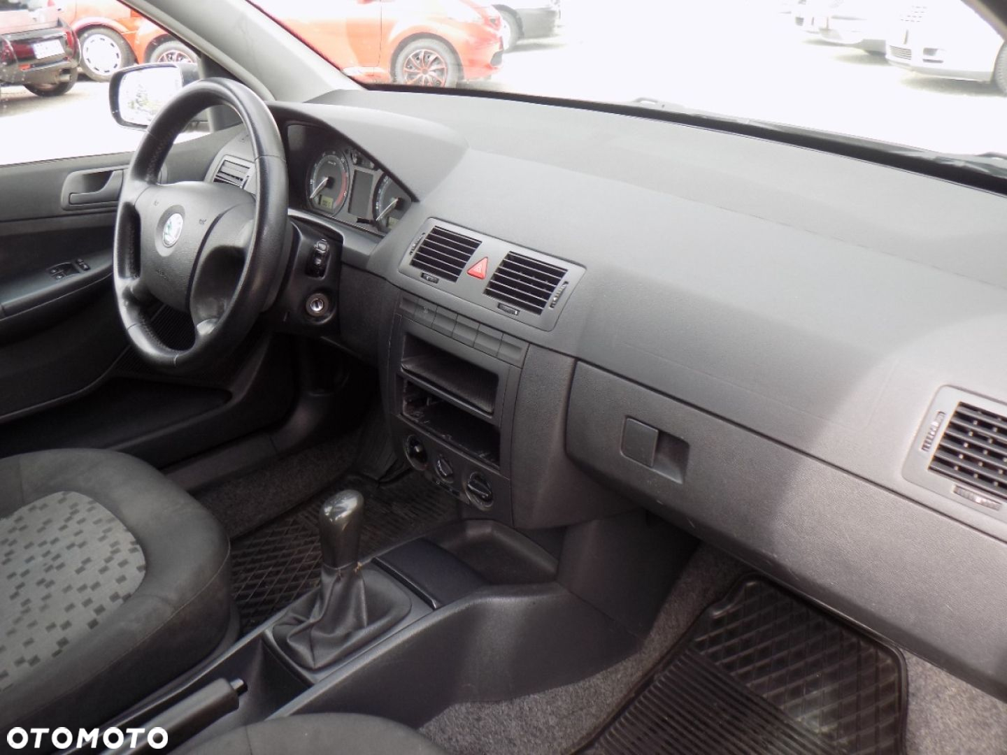 Skoda Fabia - 6