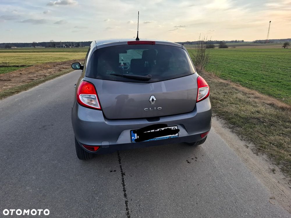 Renault Clio - 5