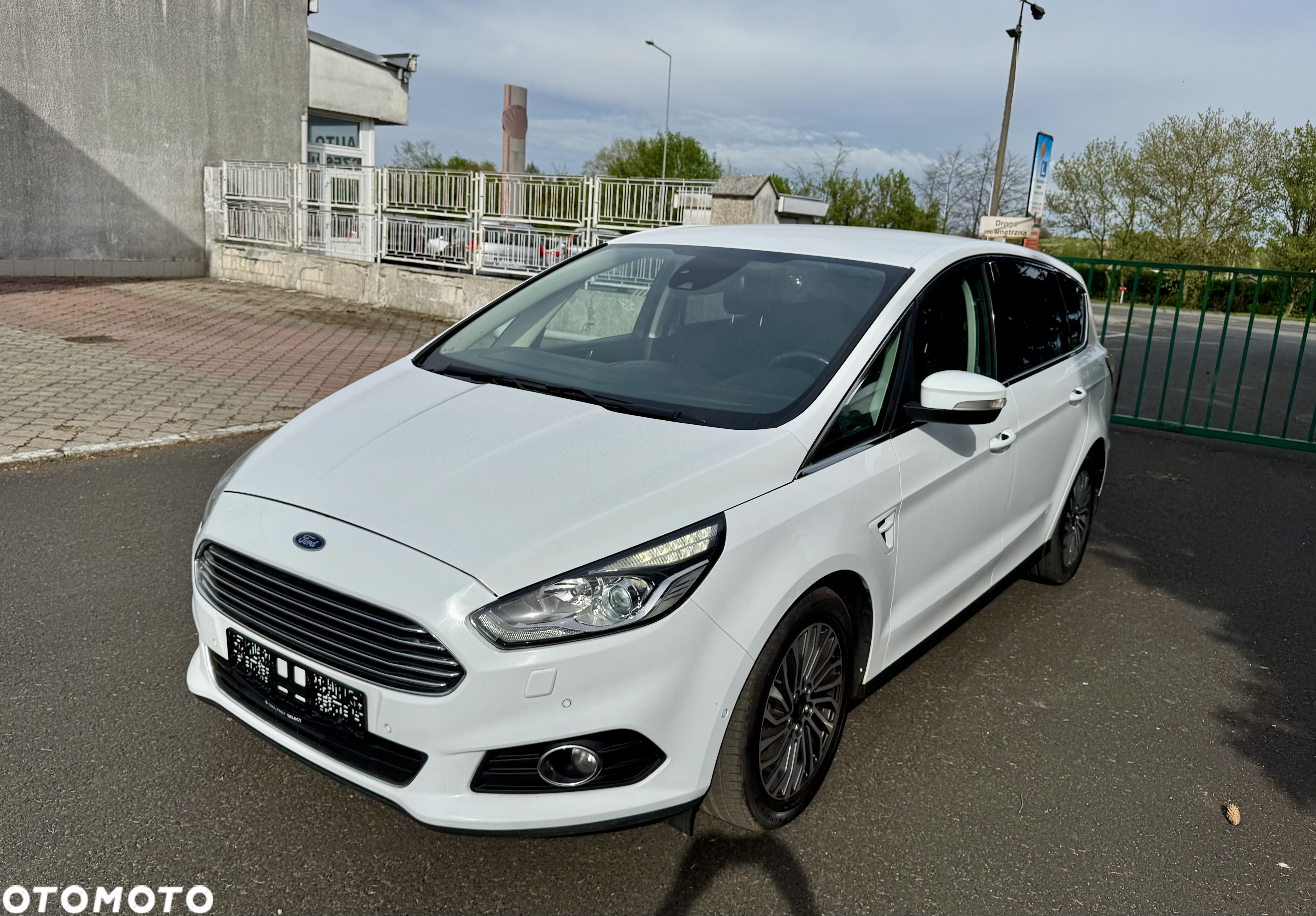 Ford S-Max - 10