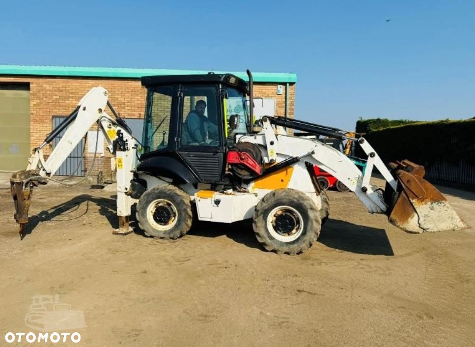 JCB 2CX - 1