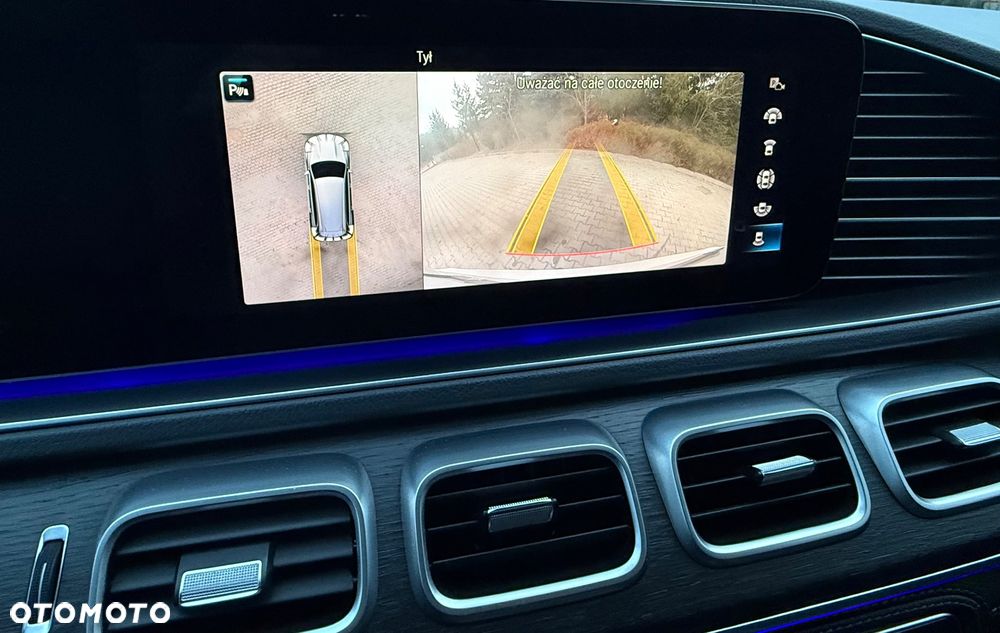 Mercedes-Benz GLS - 24