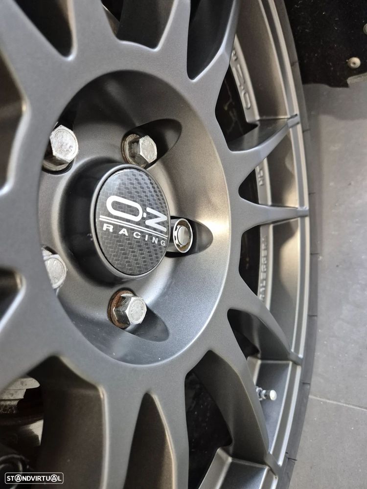 Audi TT RS Coupé 2.5 TFSi quattro S tronic - 26