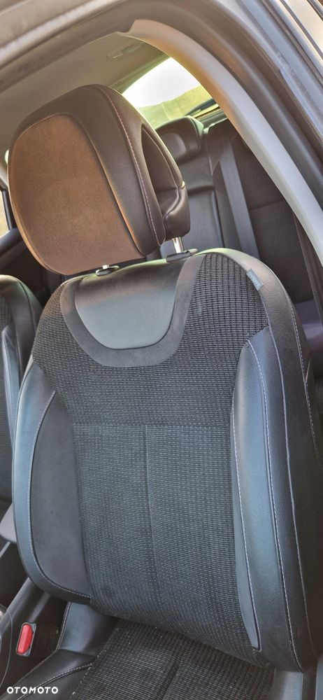 Citroën C4 1.6 HDi Exclusive - 24