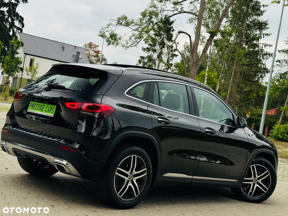 Mercedes-Benz GLA 200 d 8G-DCT Progressive - 12