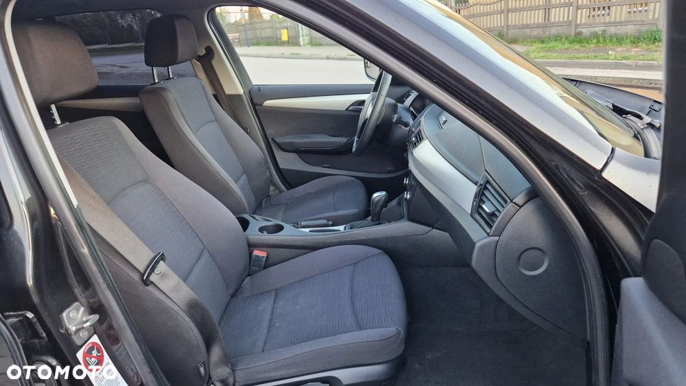 BMW X1 xDrive20d - 10