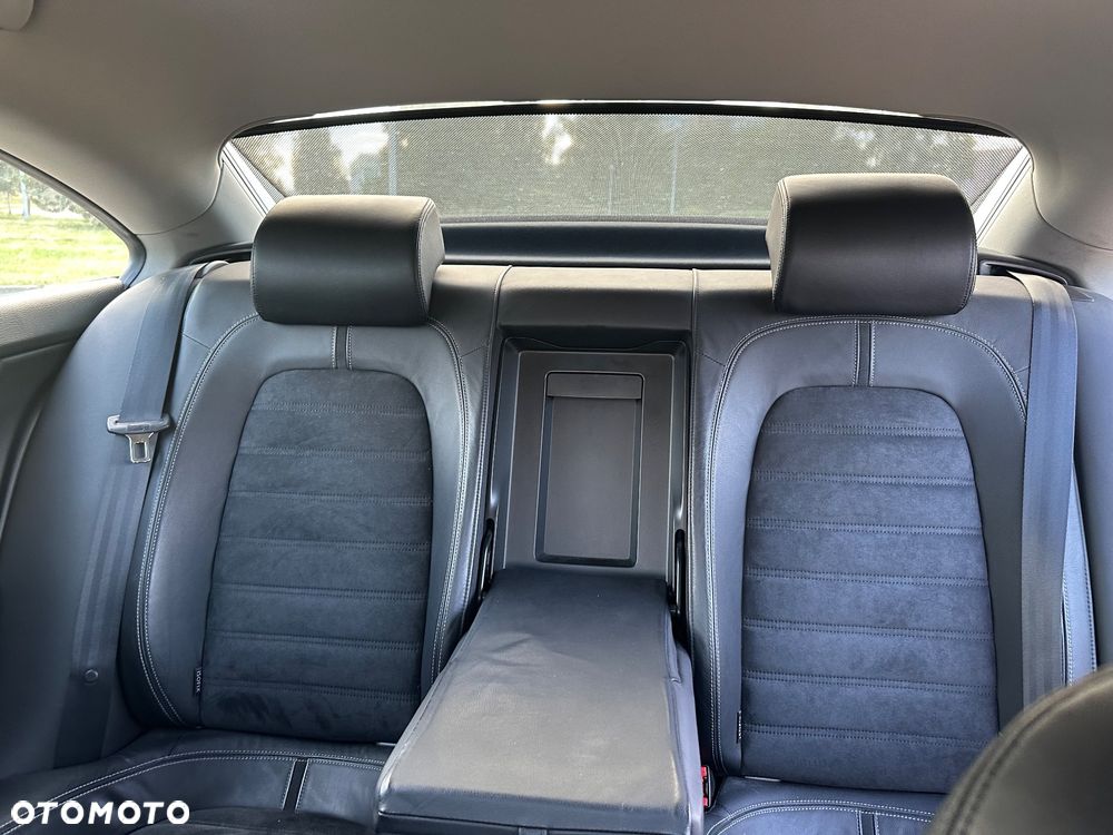Volkswagen Passat CC - 23