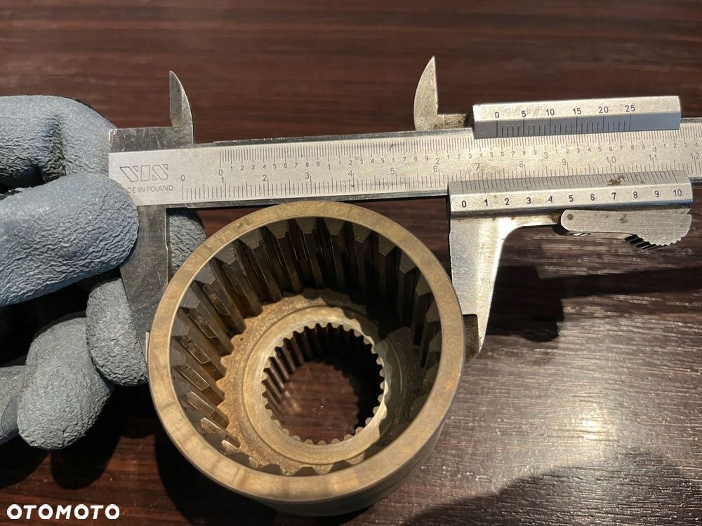 Kolnierz lacznik flansza reduktora skrzyni biegow 7G 722 W164 W251 GLS GL - 4