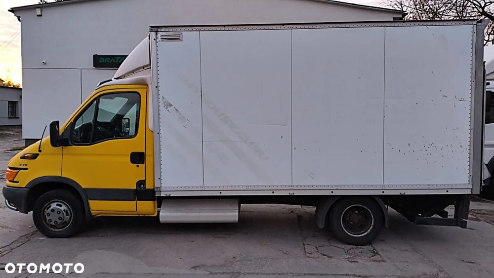Iveco 35C12 - 6