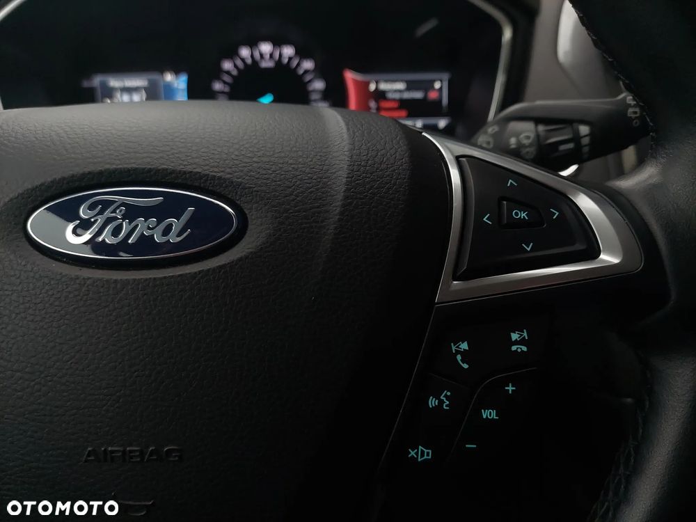 Ford Mondeo 2.0 Hybrid Titanium - 18