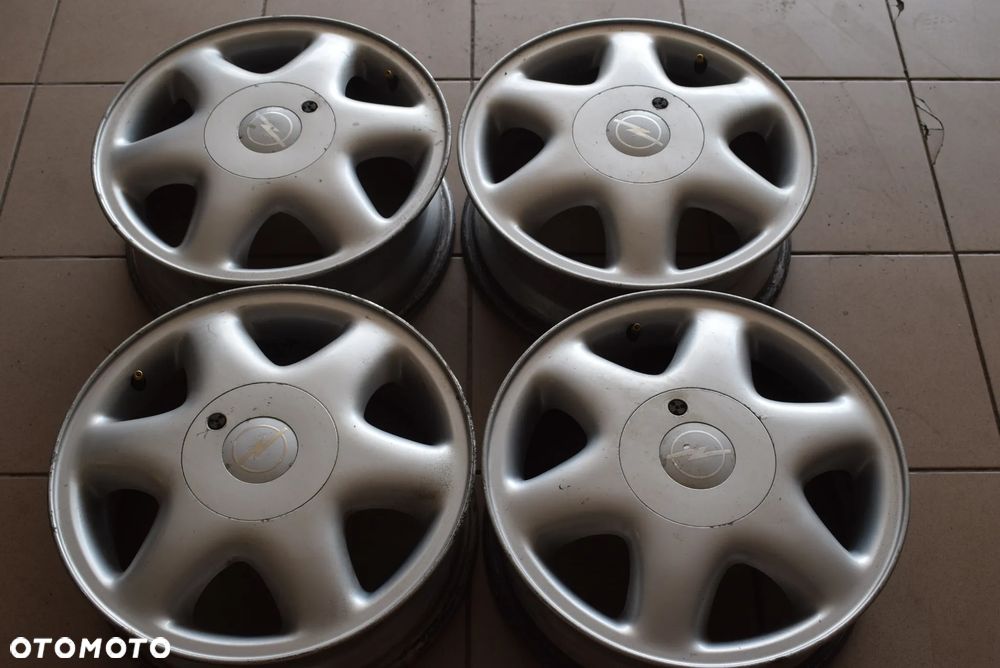 Felgi aluminiowe alufelgi Opel Corsa 5,5Jx15 4x100 R15 15'' - 1
