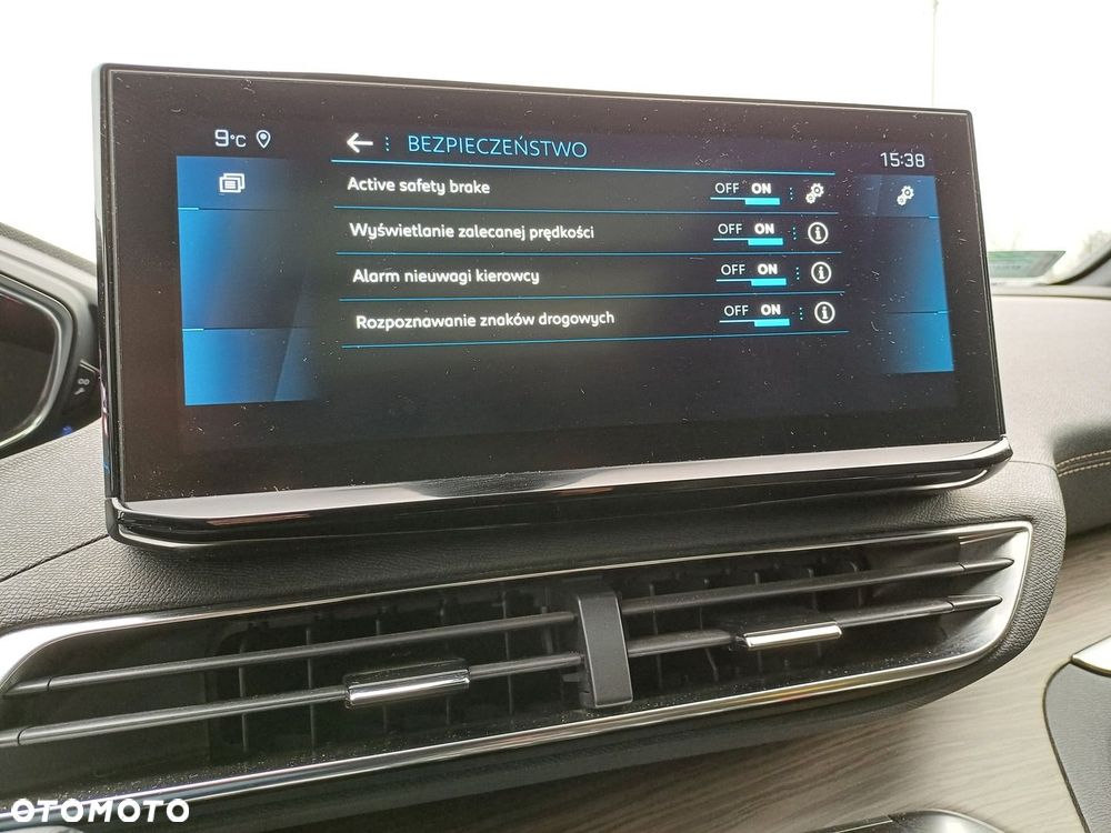 Peugeot 3008 1.2 PureTech GT Pack S&S EAT8 - 21