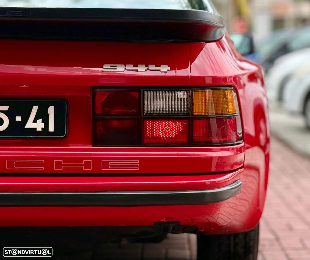 Porsche 944 - 19