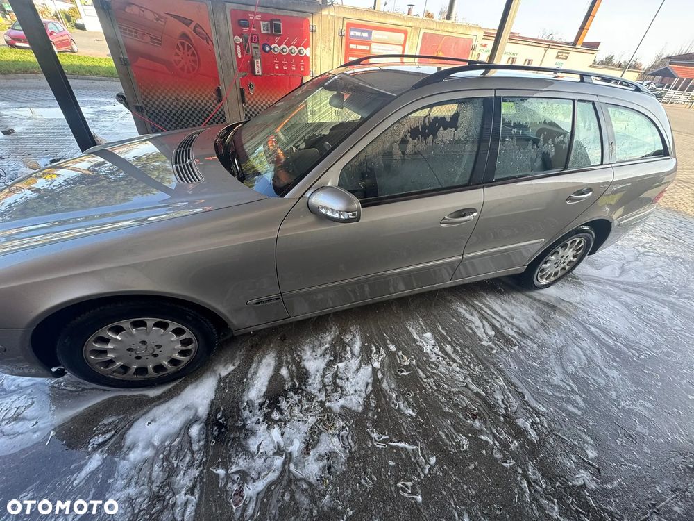 Mercedes-Benz Klasa E 240 4-Matic T Elegance - 2