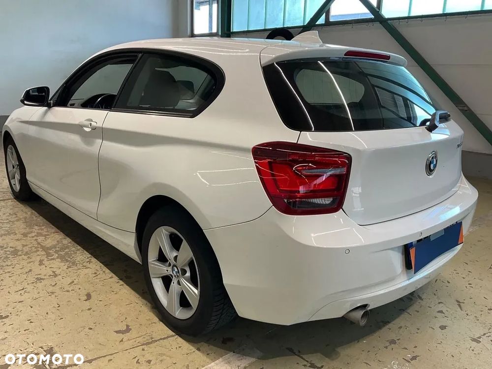 BMW Seria 1 116d DPF - 3