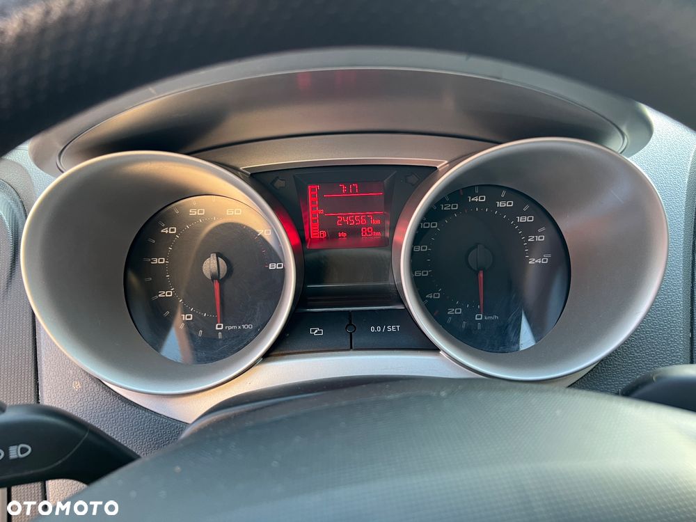 Seat Ibiza 1.4 16V Comfort Edition - 15