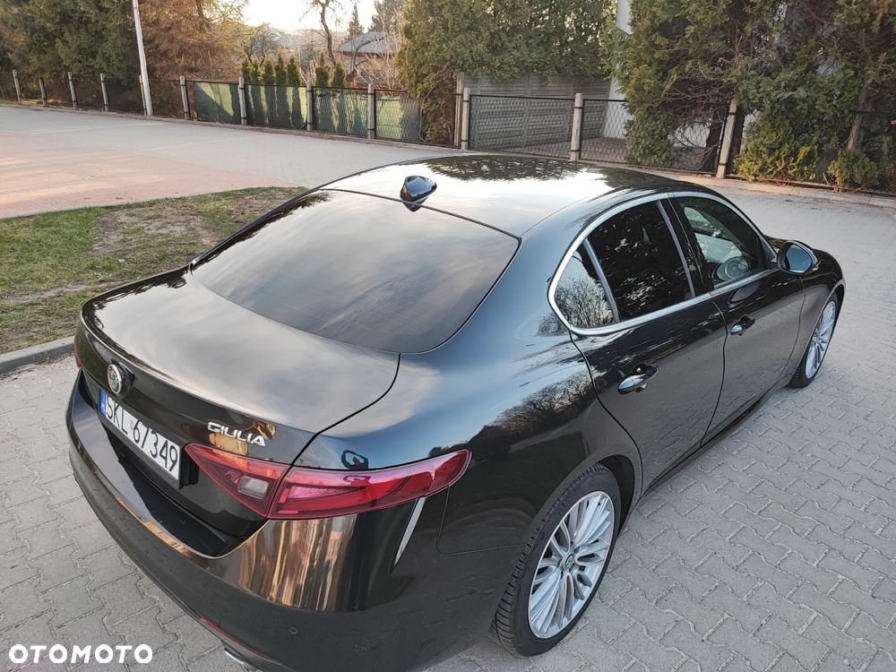 Alfa Romeo Giulia 2.2 AT8 Super - 9