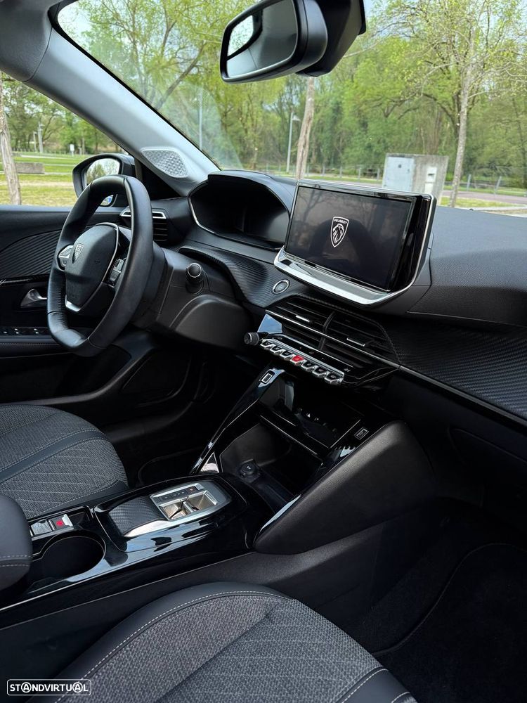 Peugeot e-208 Active - 19