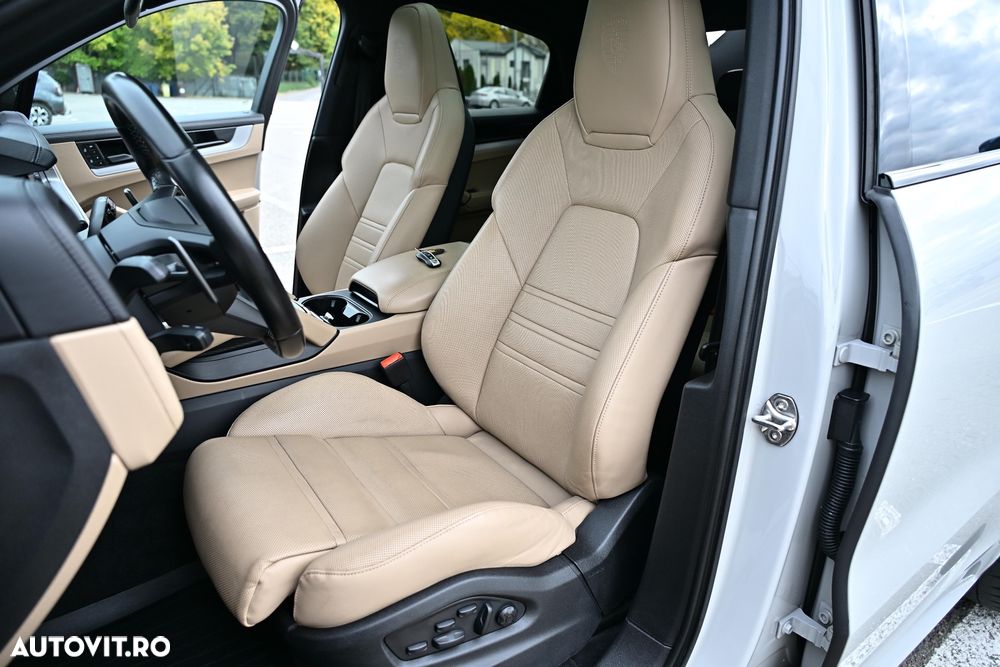 Porsche Cayenne Coupe - 7