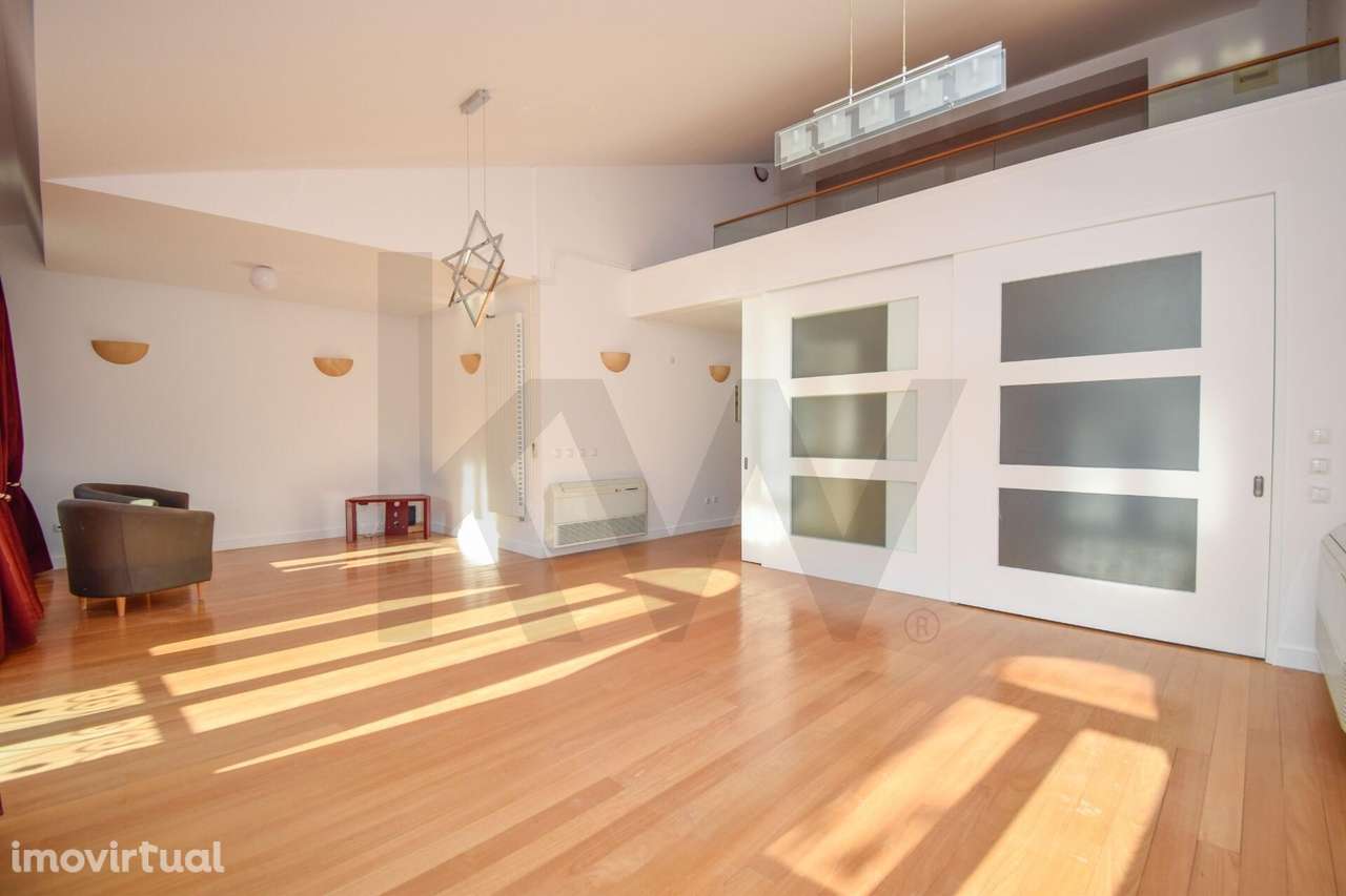 Penthouse duplex exclusiva com terraço privado nas Avenidas Novas - Grande imagem: 3/31