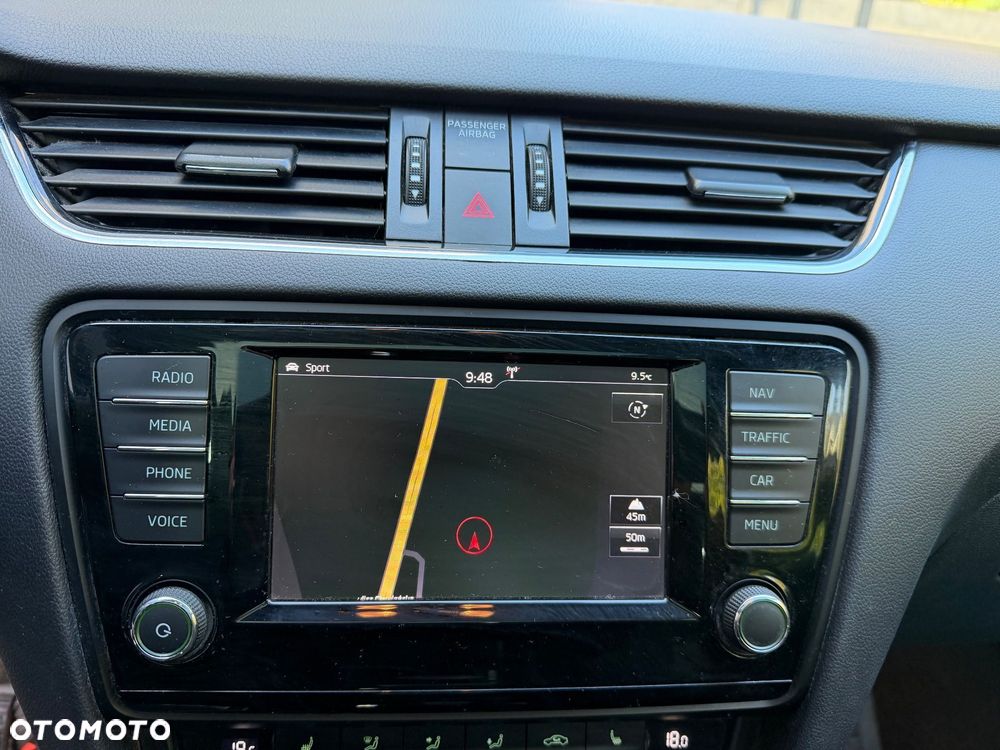 Skoda Octavia 2.0 TDI RS - 32