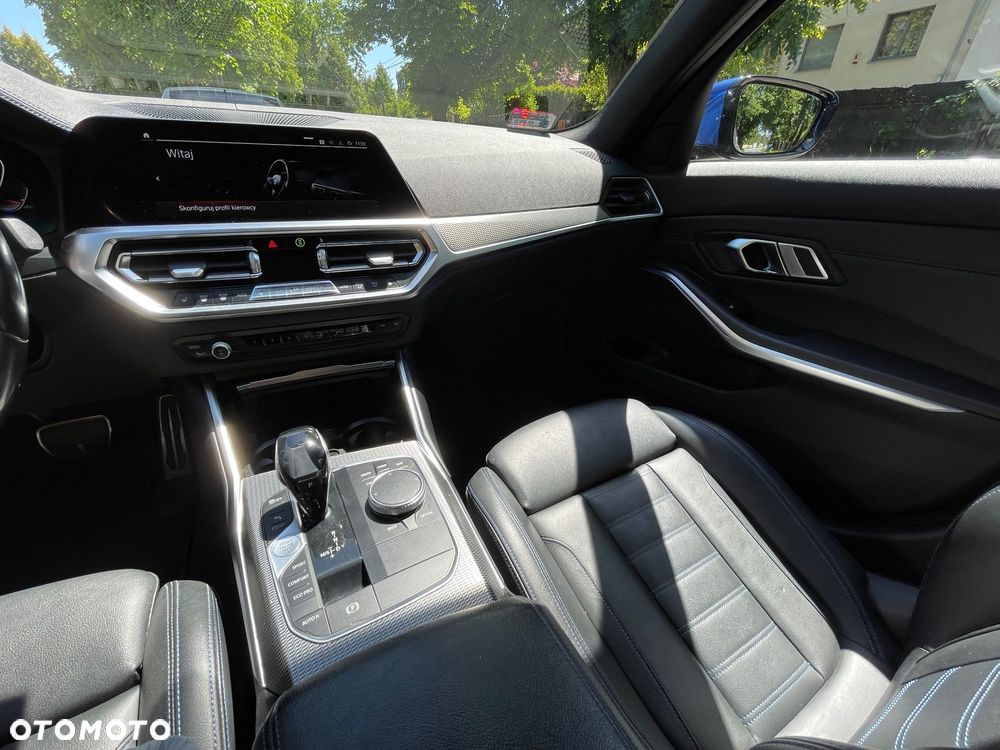 BMW Seria 3 320d xDrive - 11