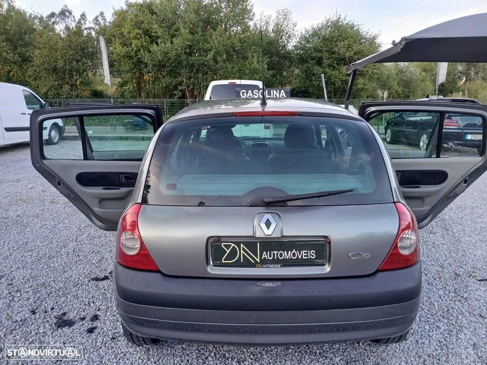 Renault Clio 1.2 16V Confort Authentique - 5