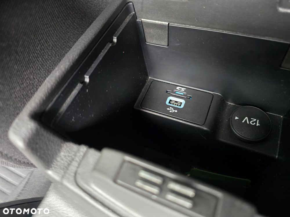 Ford Focus 1.0 EcoBoost Titanium - 34