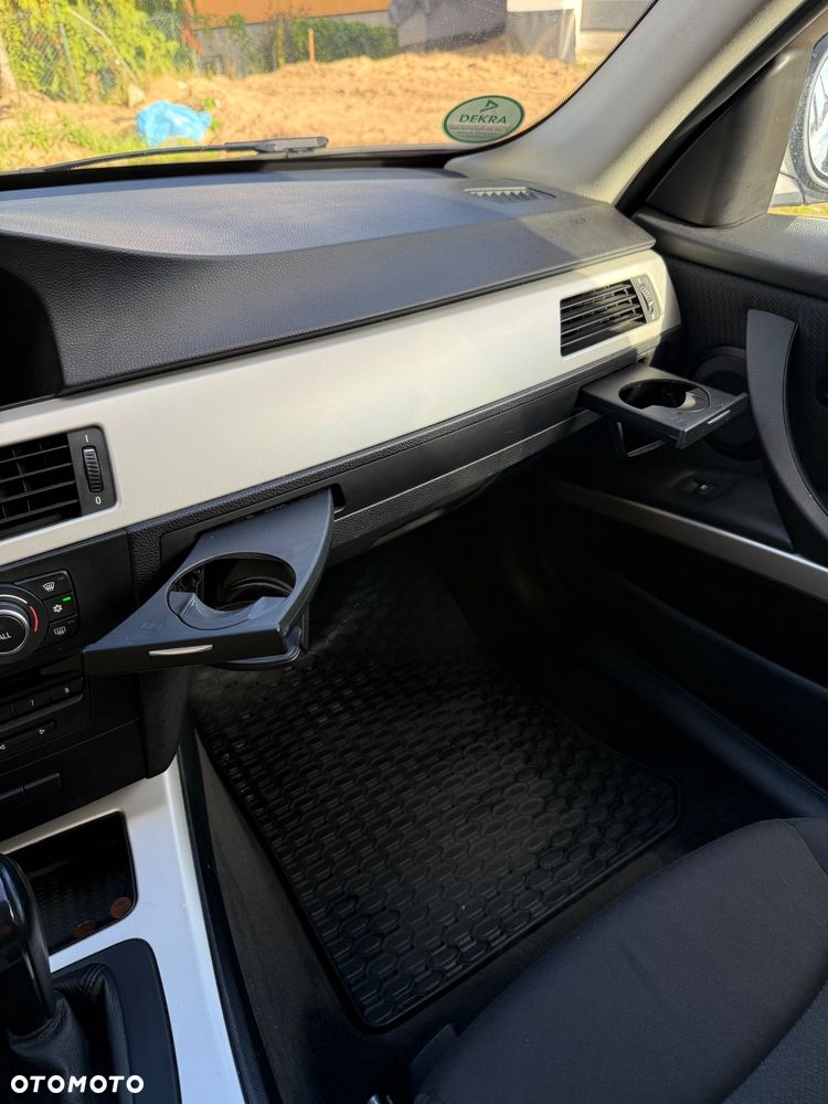 BMW Seria 3 - 17