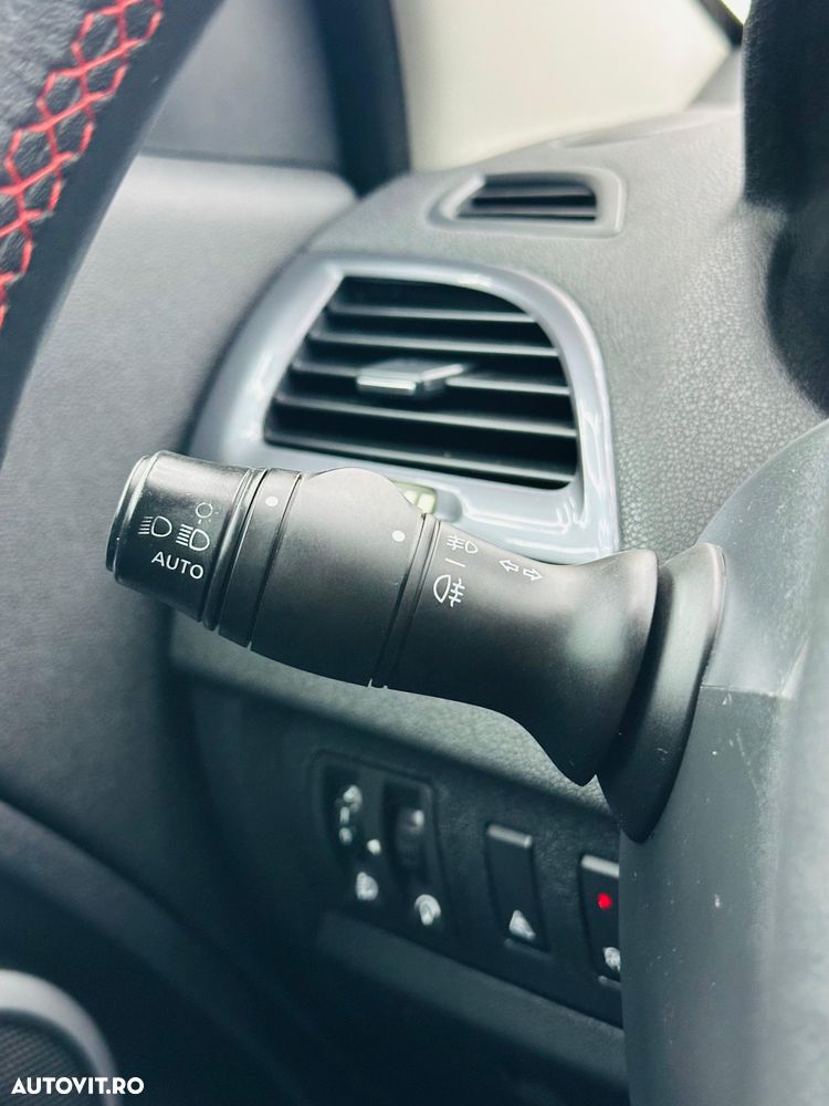 Renault Megane 1.5 dCi Sport Edition - 24