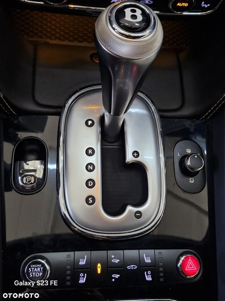 Bentley Continental GT - 12