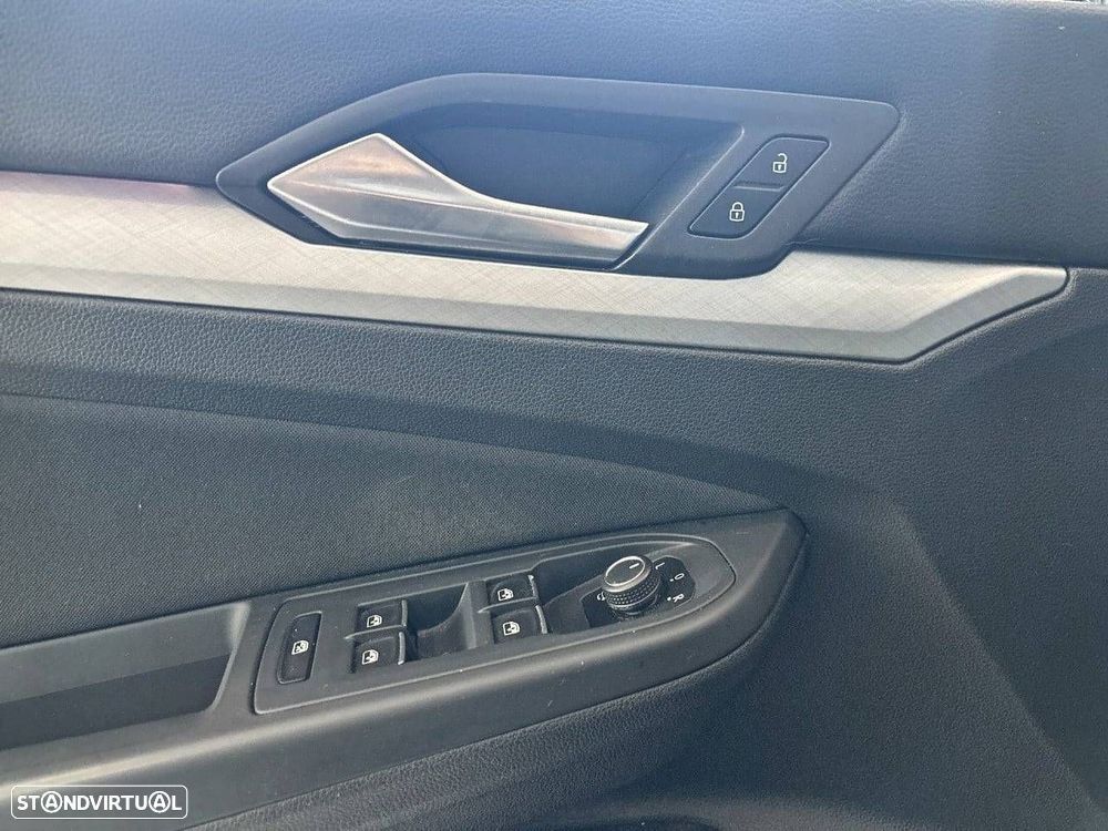 VW Golf 2.0 TDI Life - 21