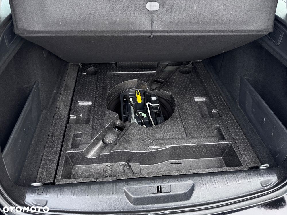 Peugeot 308 PureTech 130 GPF Stop & Start Active Business-Paket - 37