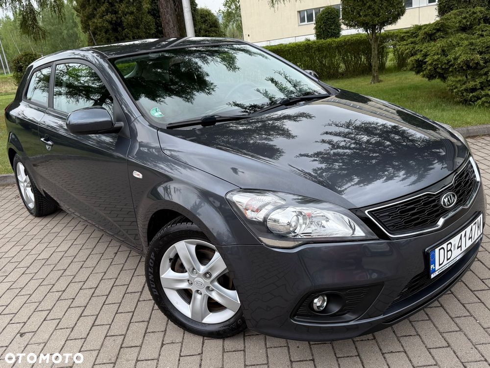 Kia Ceed 1.4 CVVT Dream Team Edition - 19
