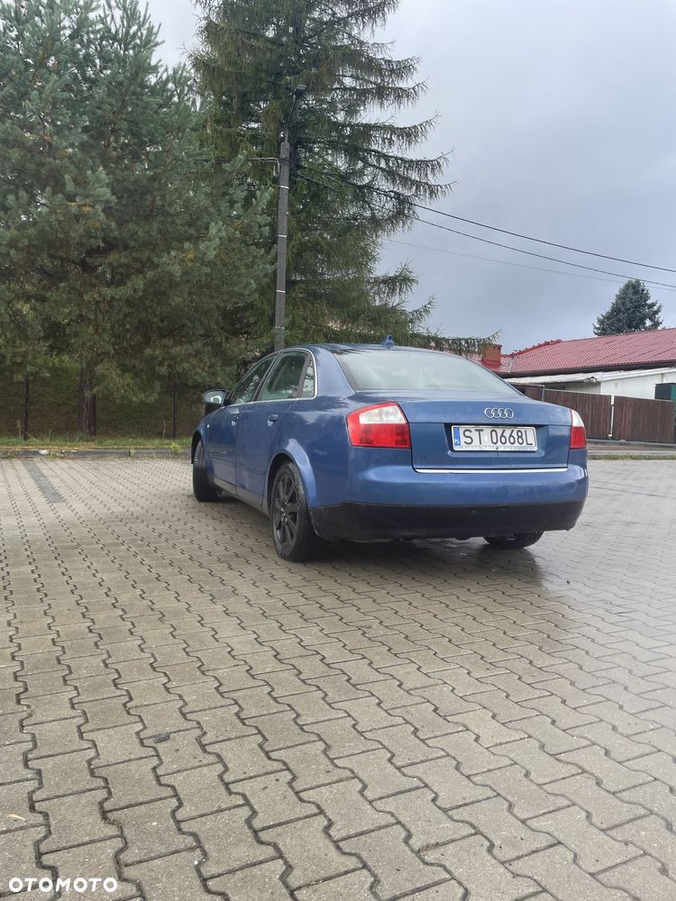 Audi A4 Limousine - 6