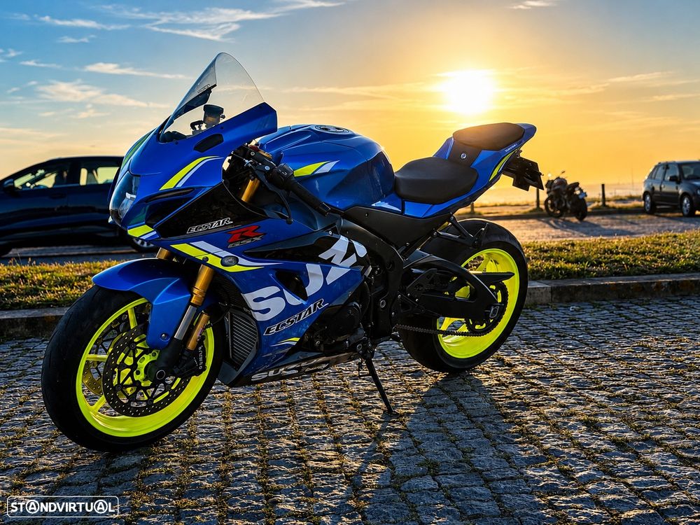 Suzuki GSX 1000R - 1