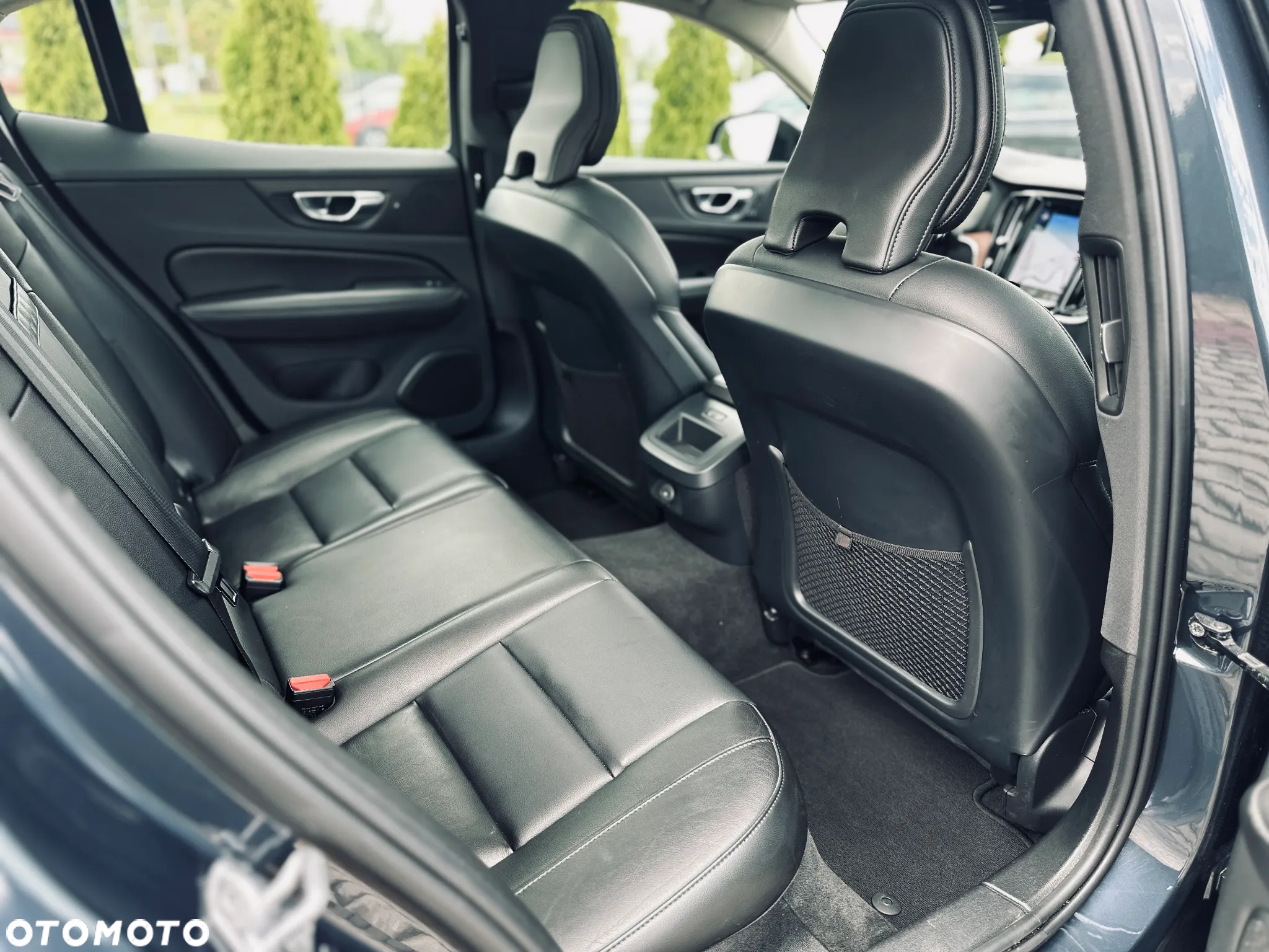 Volvo S60 B5 B AWD Plus Dark - 16